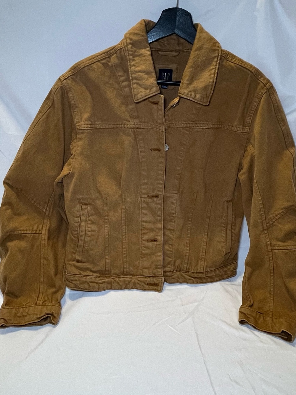 GAP Women's Barrel Sleeve Icon Denim Jacket in Caramel